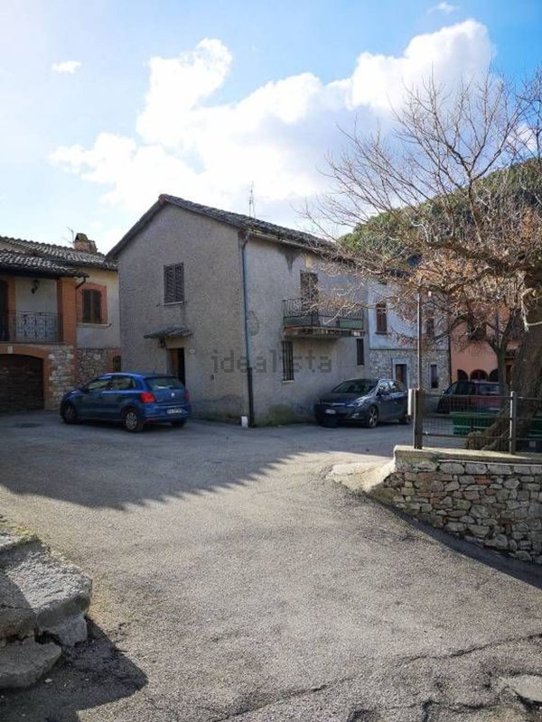 appartamento in vendita a Narni in zona Sant'Urbano