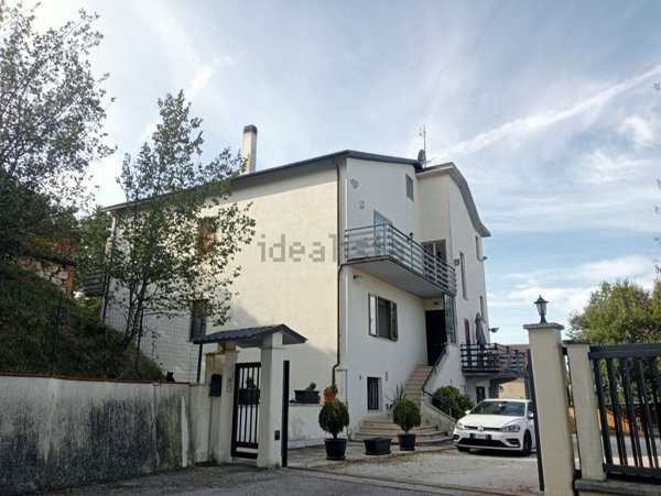 casa indipendente in vendita a Narni in zona Vigne