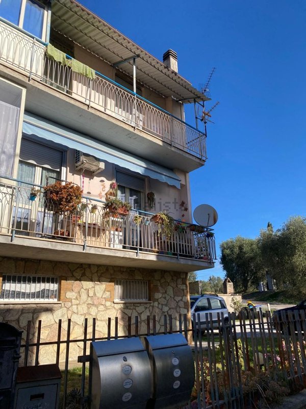 appartamento in vendita a Narni in zona Montoro