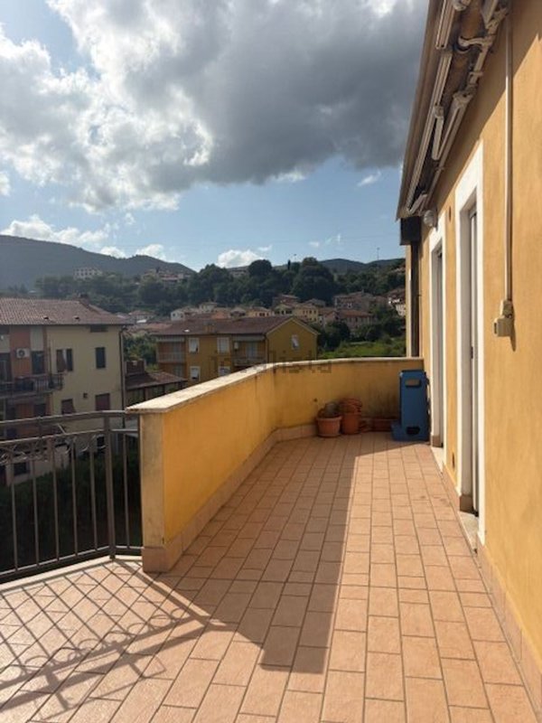 appartamento in vendita a Narni in zona Narni Scalo