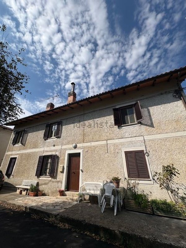 appartamento in vendita a Narni in zona Taizzano