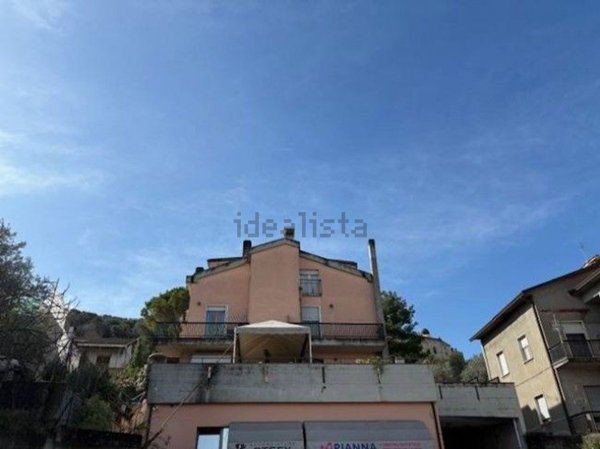 appartamento in vendita a Narni in zona Santa Lucia