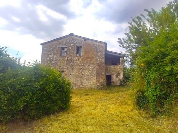 casa indipendente in vendita a Narni