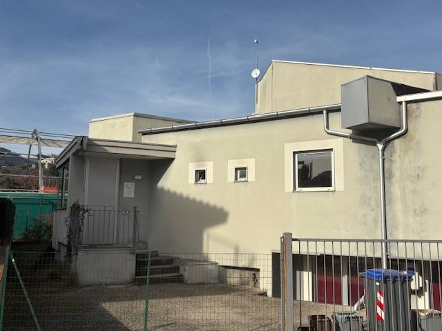 negozio in vendita a Narni in zona Narni Scalo