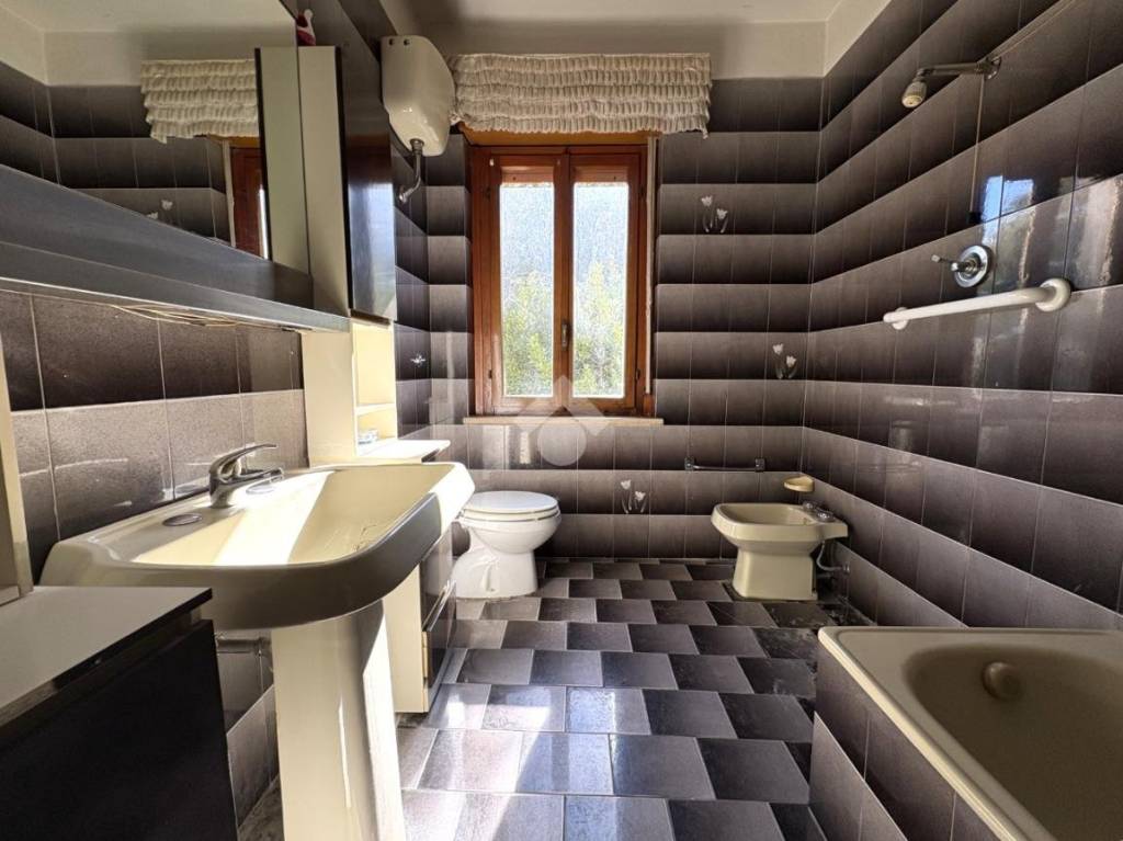 casa indipendente in vendita a Narni in zona Gualdo