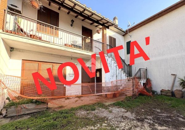 casa indipendente in vendita a Narni in zona Gualdo