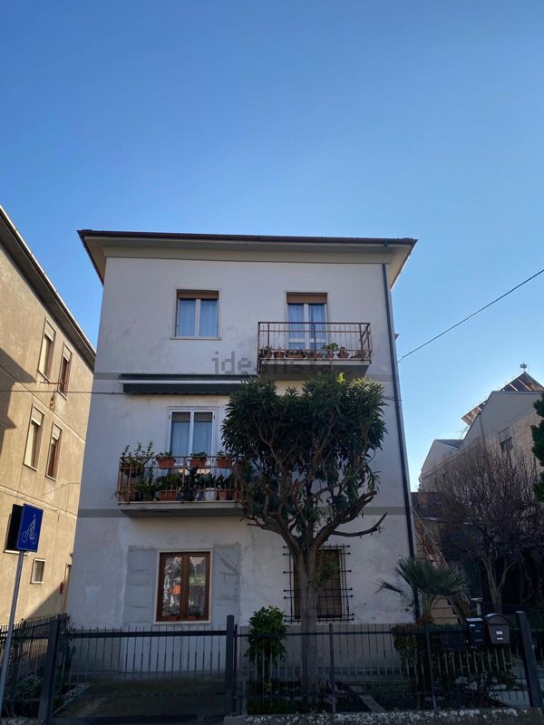 appartamento in vendita a Narni in zona Narni Scalo