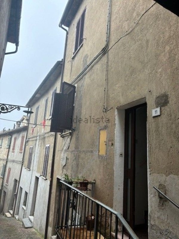 appartamento in vendita a Narni in zona Capitone
