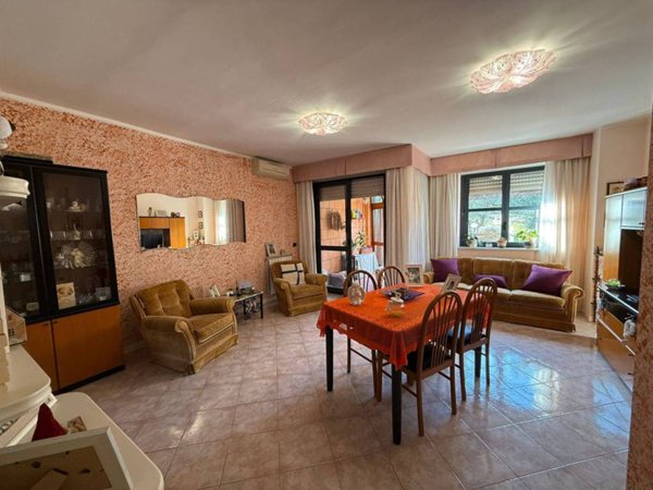 casa indipendente in vendita a Narni in zona Santa Lucia