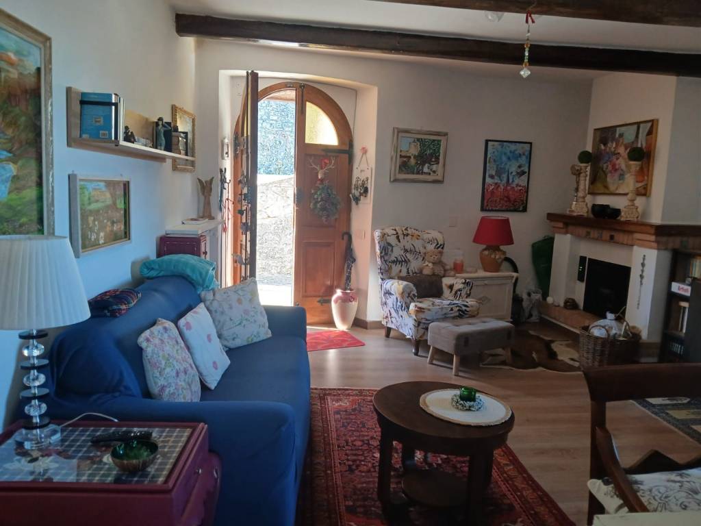 appartamento in vendita a Narni in zona Itieli