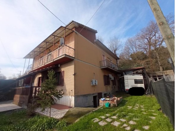 casa indipendente in vendita a Narni in zona San Liberato