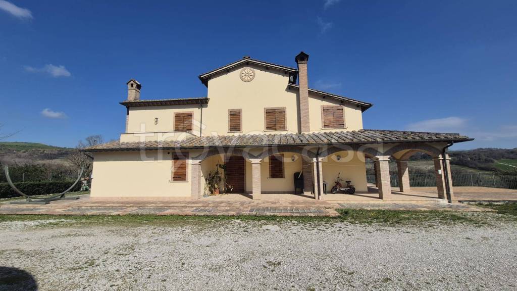 casa indipendente in vendita a Narni