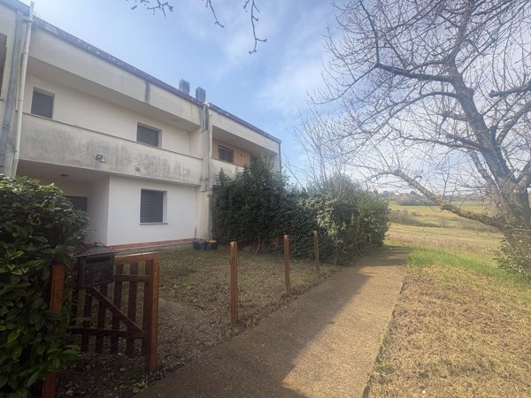casa indipendente in vendita a Narni