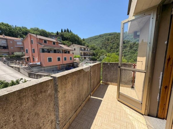 appartamento in vendita a Narni in zona Santa Lucia