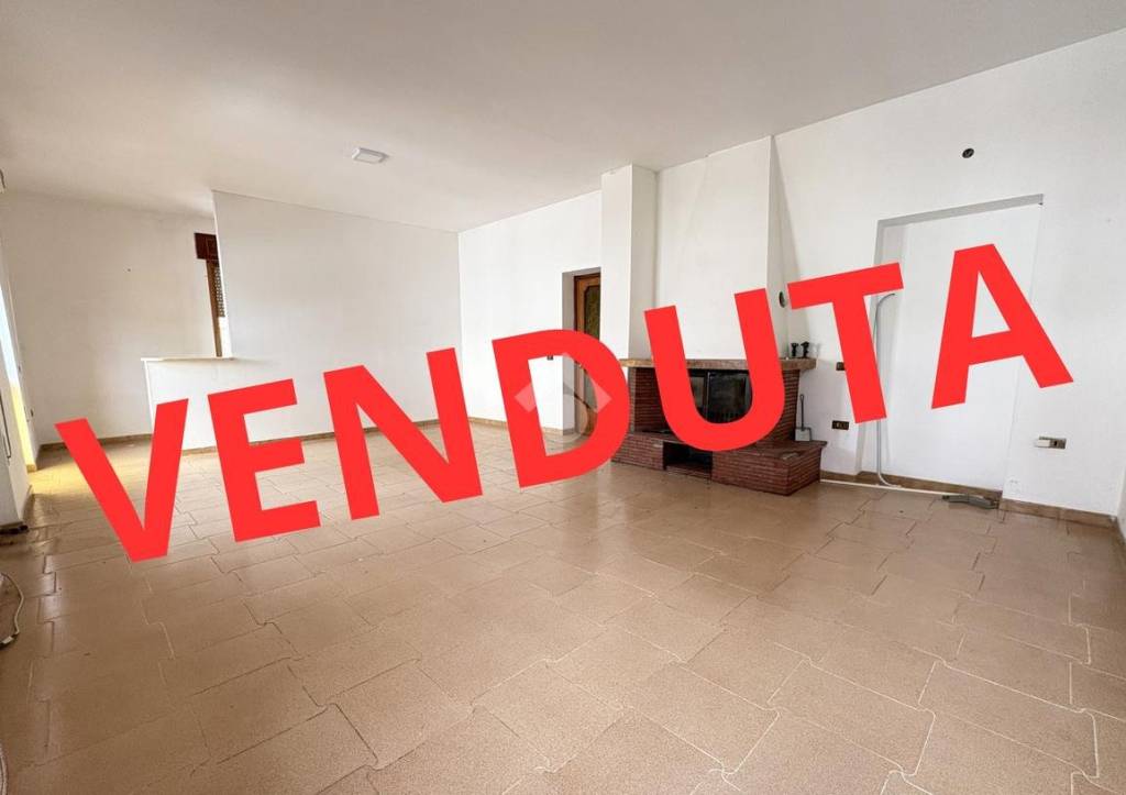 appartamento in vendita a Narni in zona Borgaria