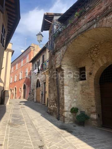 appartamento in vendita a Narni in zona Stifone