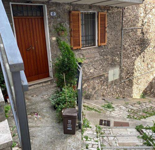 appartamento in vendita a Narni in zona Tre ponti