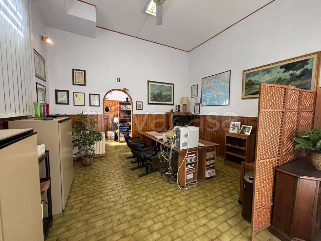 negozio in vendita a Narni