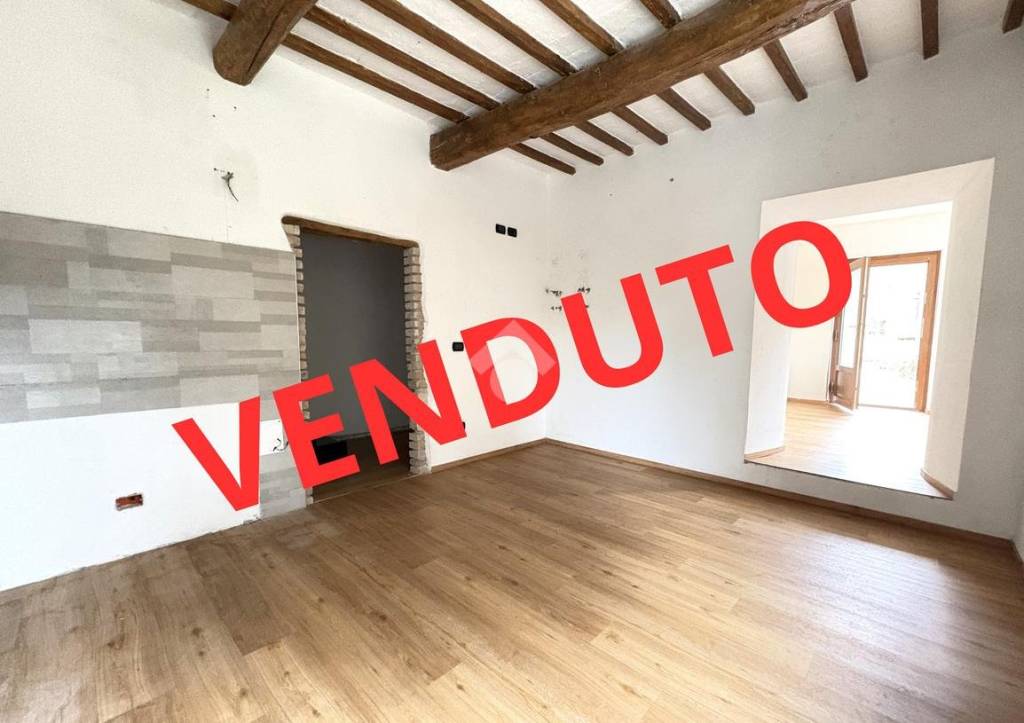 casa indipendente in vendita a Narni
