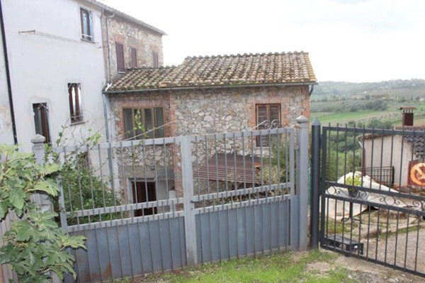 casa indipendente in vendita a Narni in zona Schifanoia