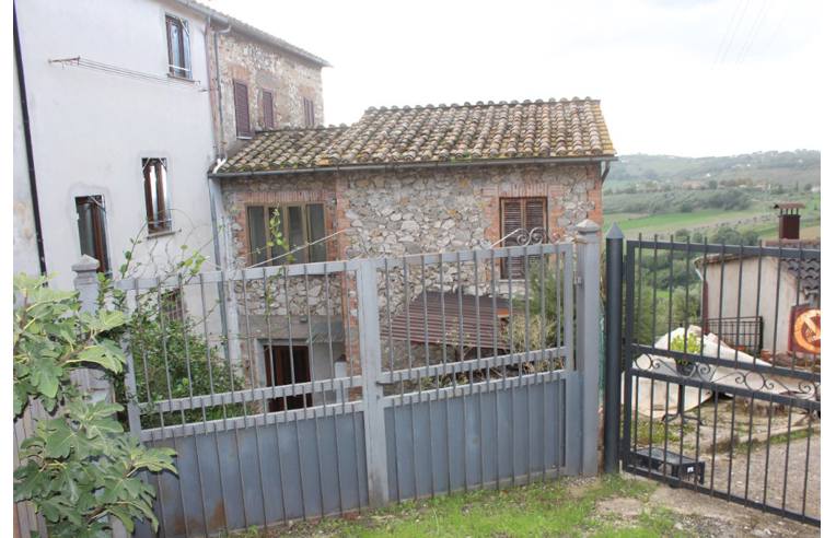 casa indipendente in vendita a Narni in zona Schifanoia