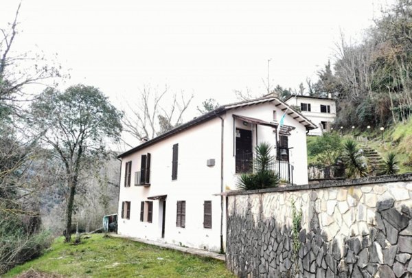 casa indipendente in vendita a Narni in zona Montoro