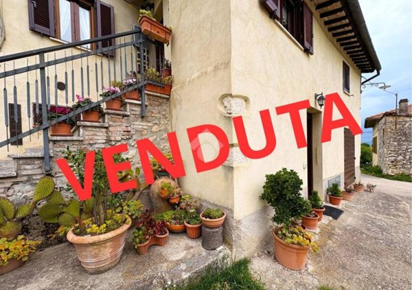 appartamento in vendita a Narni in zona Narni Scalo