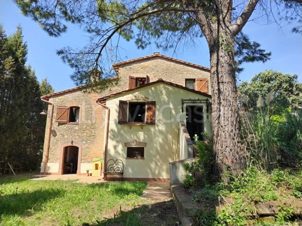 casa indipendente in vendita a Narni
