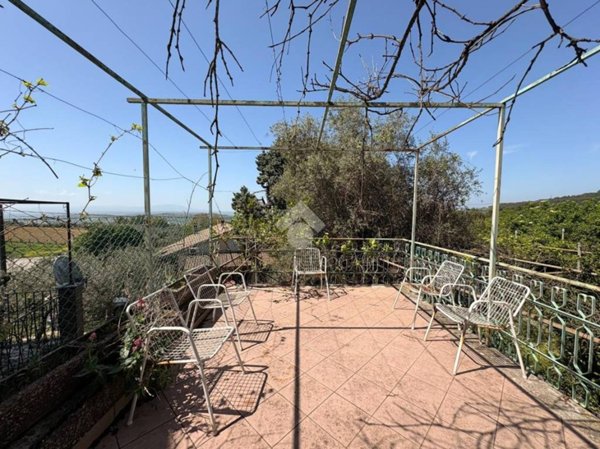 casa indipendente in vendita a Narni in zona Schifanoia
