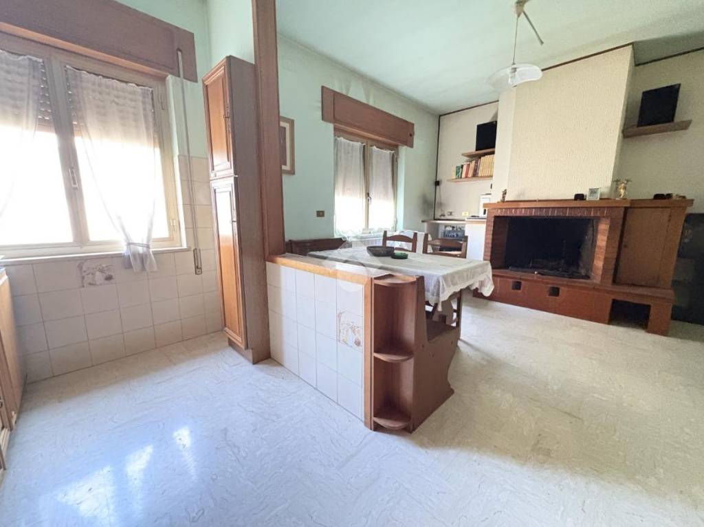 appartamento in vendita a Narni in zona Narni Scalo