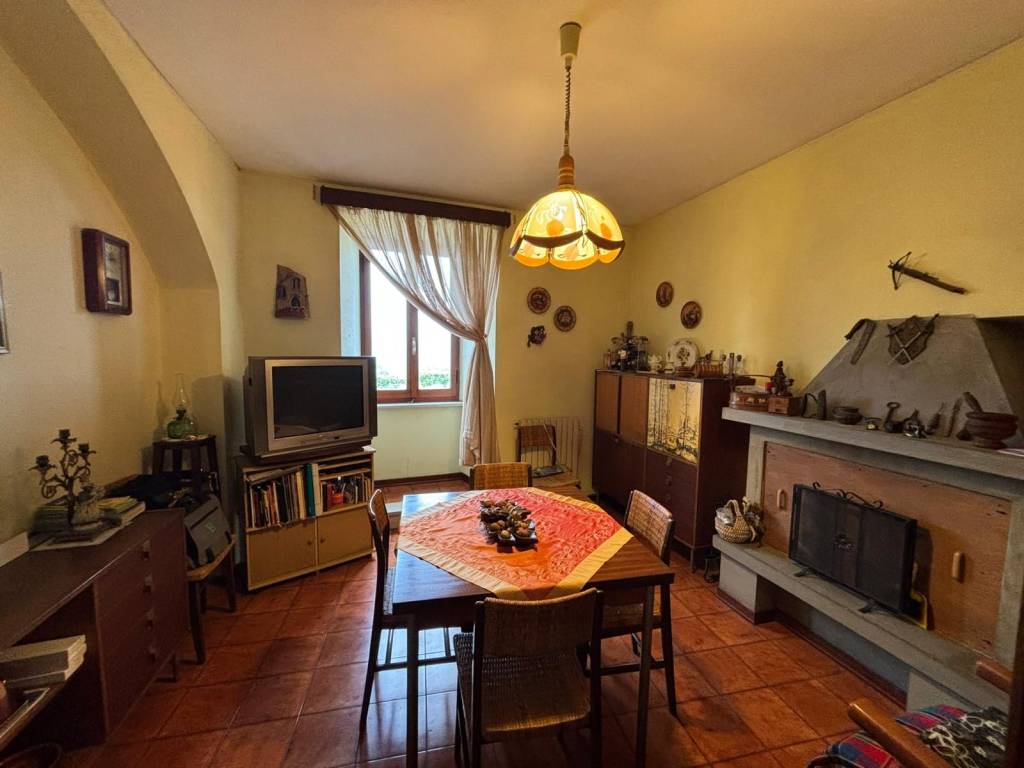 casa indipendente in vendita a Narni