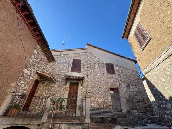 appartamento in vendita a Narni in zona Taizzano