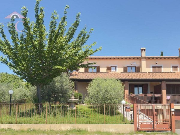 casa indipendente in vendita a Narni