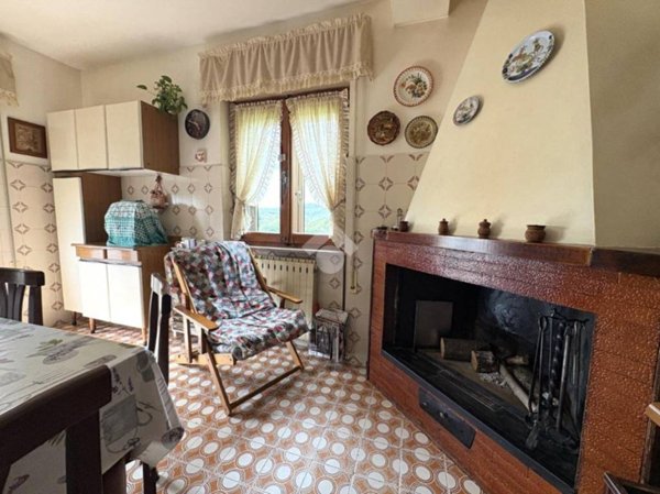 casa indipendente in vendita a Narni in zona Taizzano