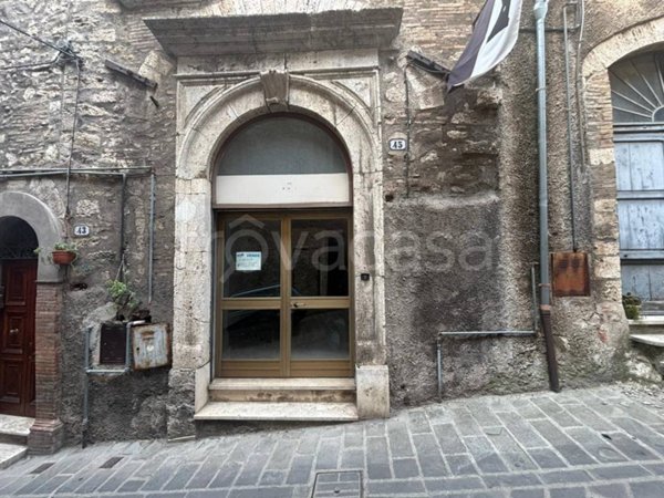 negozio in vendita a Narni