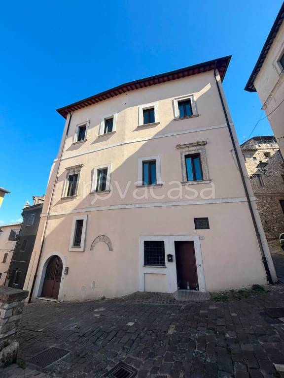appartamento in vendita a Narni in zona Tre ponti