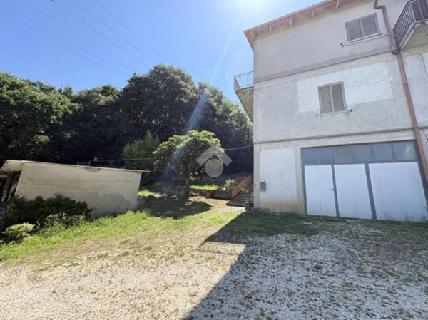 casa indipendente in vendita a Narni in zona Taizzano