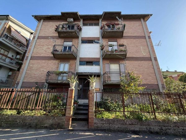appartamento in vendita a Narni in zona Santa Lucia