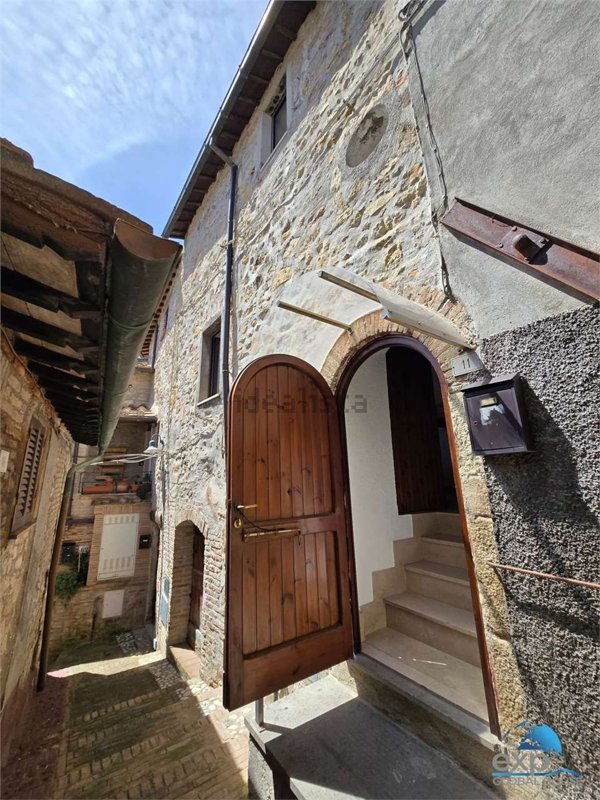 appartamento in vendita a Narni in zona Montoro