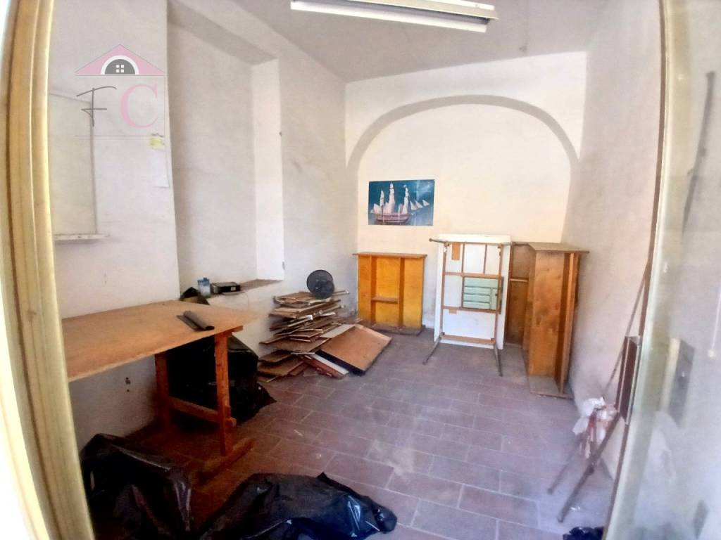 negozio in vendita a Narni in zona Tre ponti