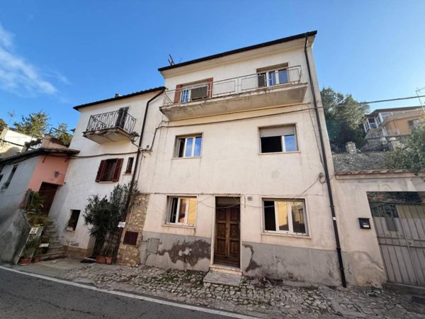 casa indipendente in vendita a Narni in zona Tre ponti