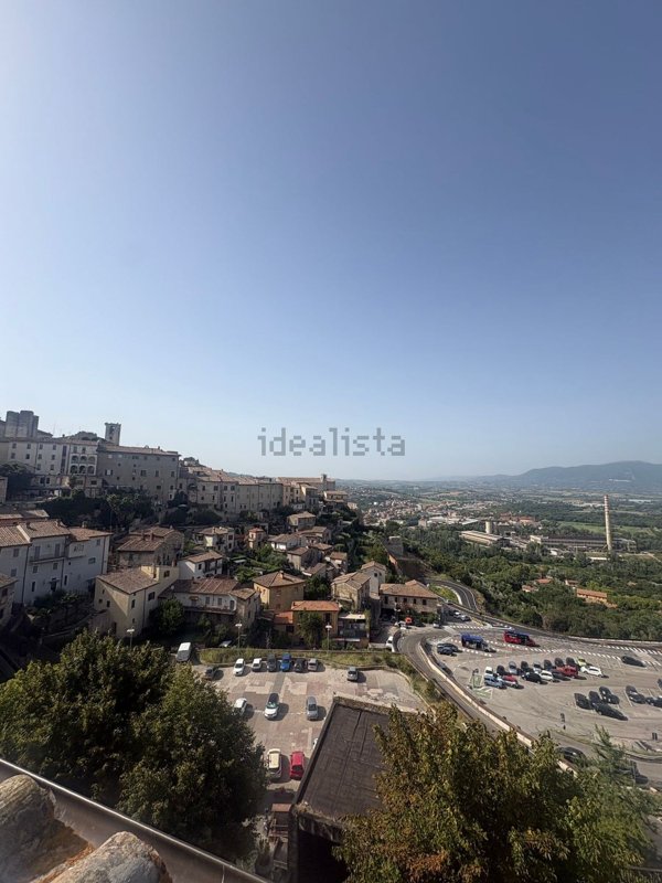 appartamento in vendita a Narni in zona Tre ponti