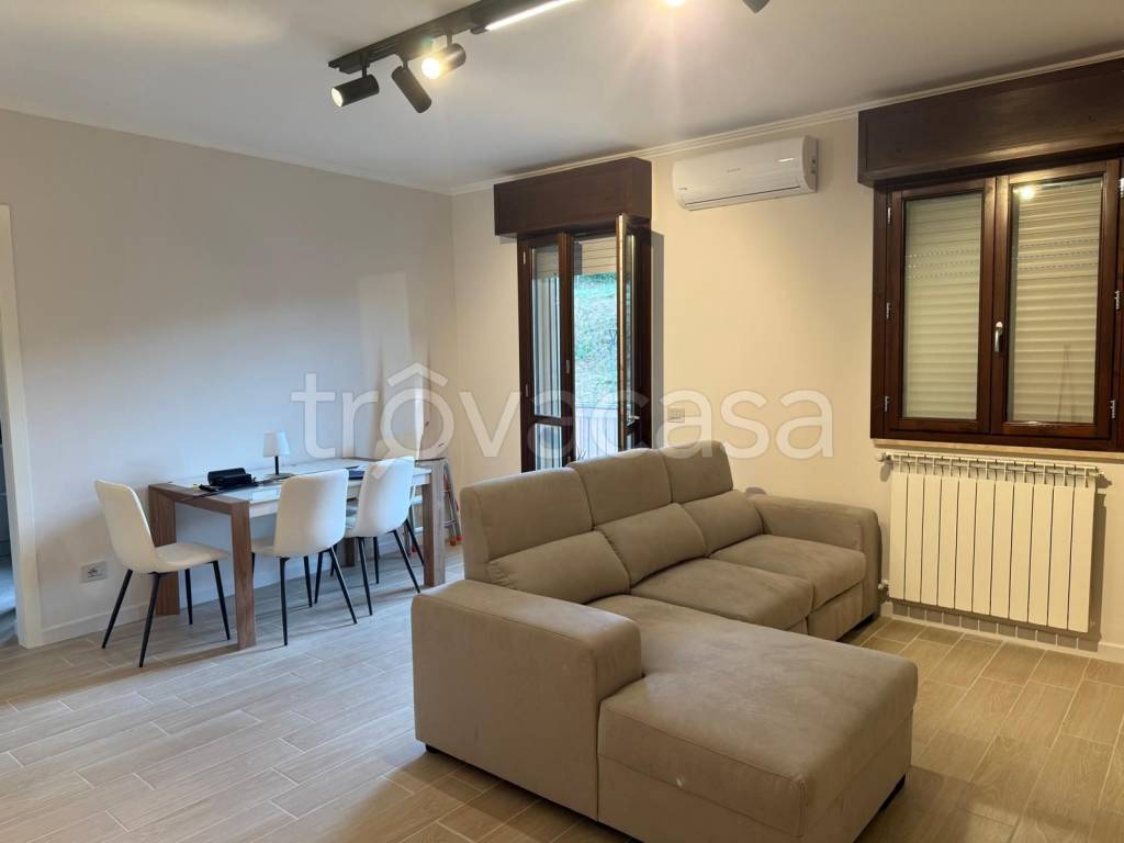 appartamento in vendita a Narni in zona Capitone