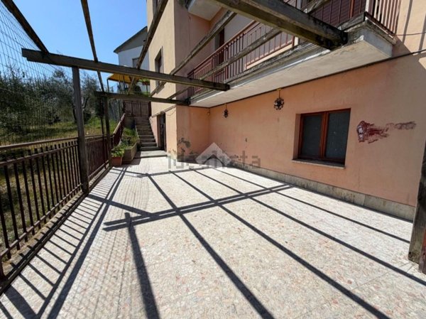 appartamento in vendita a Narni in zona Narni Scalo