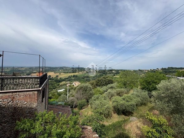appartamento in vendita a Narni in zona Santa Lucia