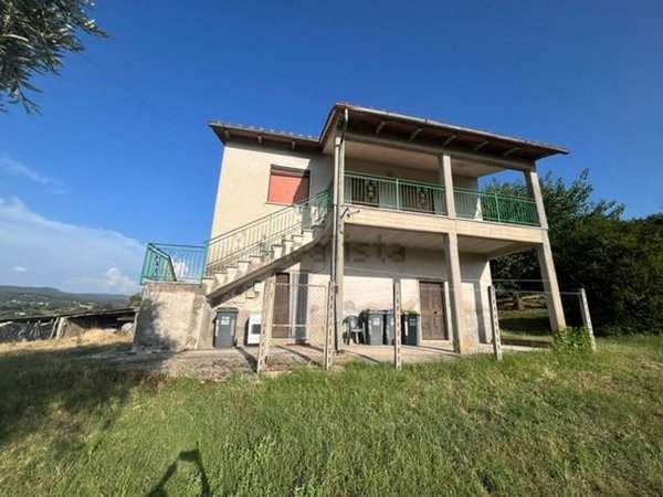 casa indipendente in vendita a Narni in zona Gualdo