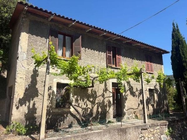 casa indipendente in vendita a Narni in zona Taizzano