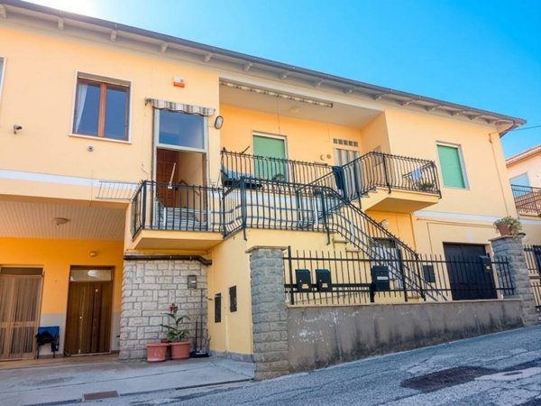 appartamento in vendita a Narni in zona Narni Scalo