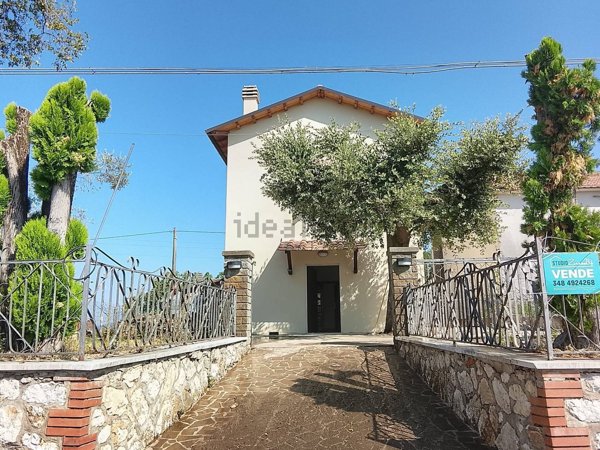 casa indipendente in vendita a Narni in zona Gualdo
