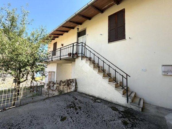 casa indipendente in vendita a Narni in zona Guadamello